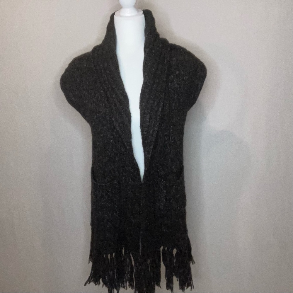 Cabi Cozy  Charcoal Gray Heather Knit Vest Fringe Chunky Cardigan Extra Small